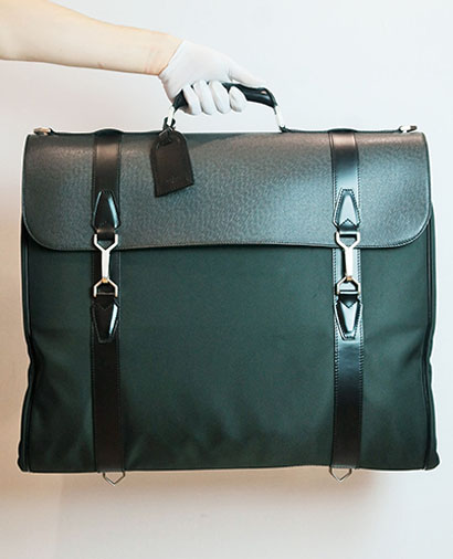 Garment Carrier, front view